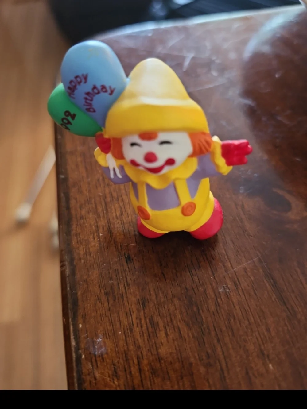 1992 Hallmark Merry Miniatures Happy Birthday Clown Miniature Figurine vintage